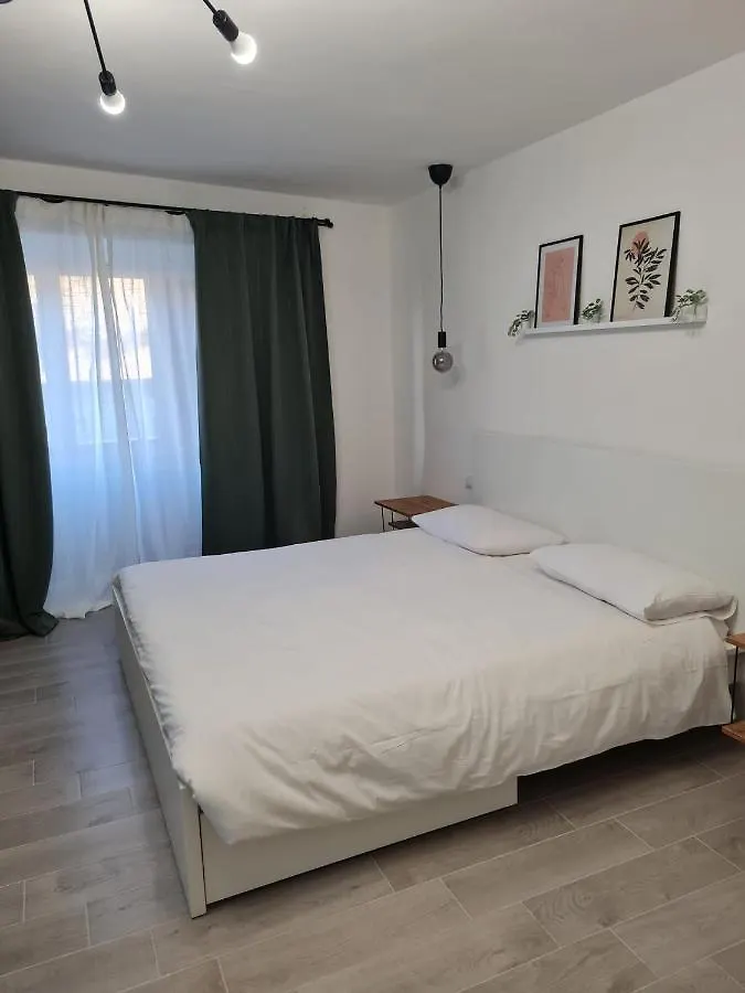 Al Trivio Apartment Naples Italy